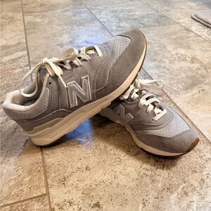 New Balance Gray Sneakers with White Laces